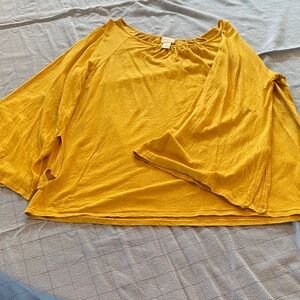 Chico’s Mustard Yellow Women’s Lightweight Long Sleeve Top